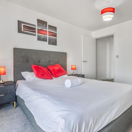 Luxury 2 Bedroom Apartment, On Broad Street! Birmingham Kültér fotó