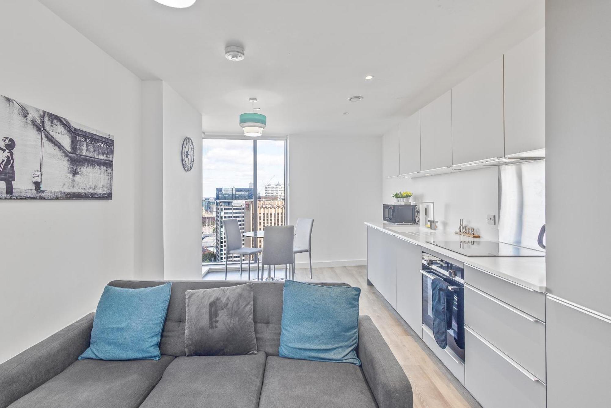 Luxury 2 Bedroom Apartment, On Broad Street! Birmingham Kültér fotó